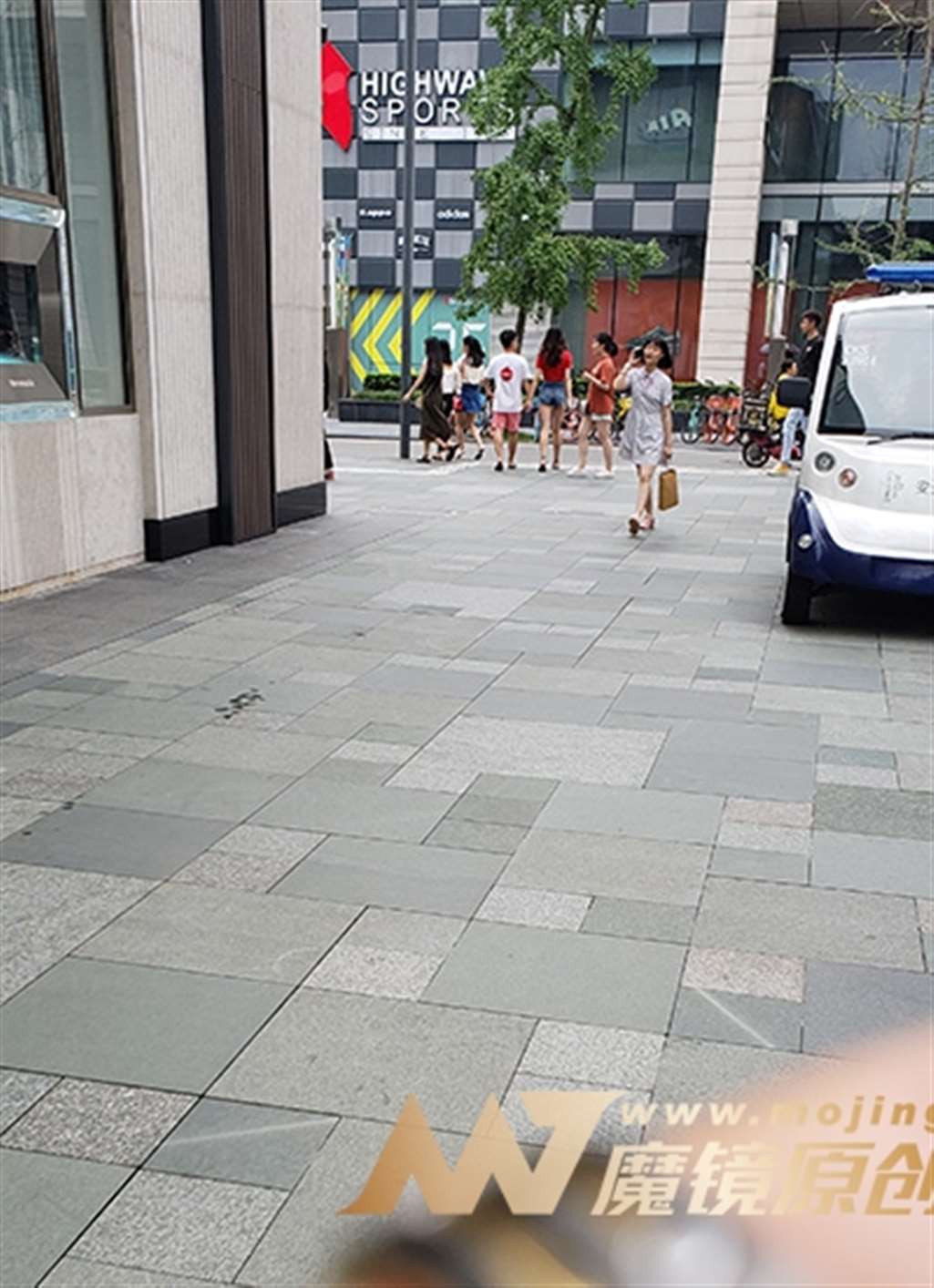 图片[3]-【凯恩赛帖】牛仔热裤-街拍流行馆