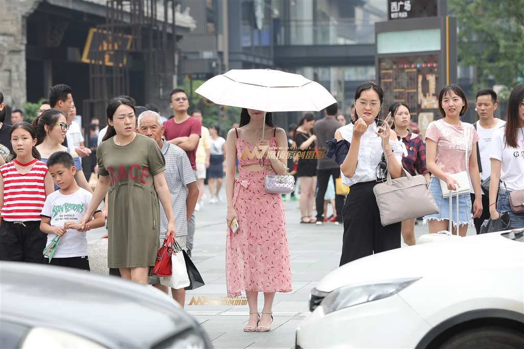 图片[2]-【凯恩赛帖】让人怦然心动的唯美女生-街拍流行馆