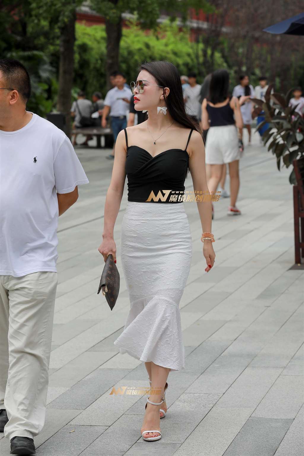 图片[5]-【凯恩赛贴】包臀裙美女 曼妙身姿-街拍流行馆