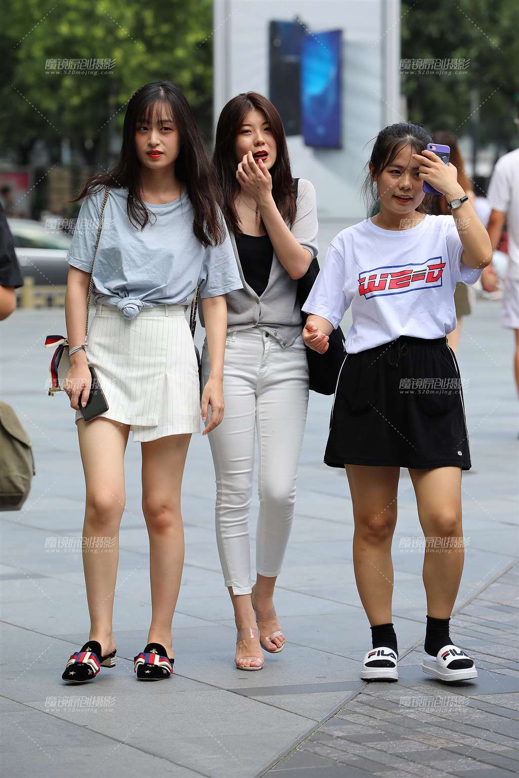图片[5]-白裤的她最迷人-街拍流行馆