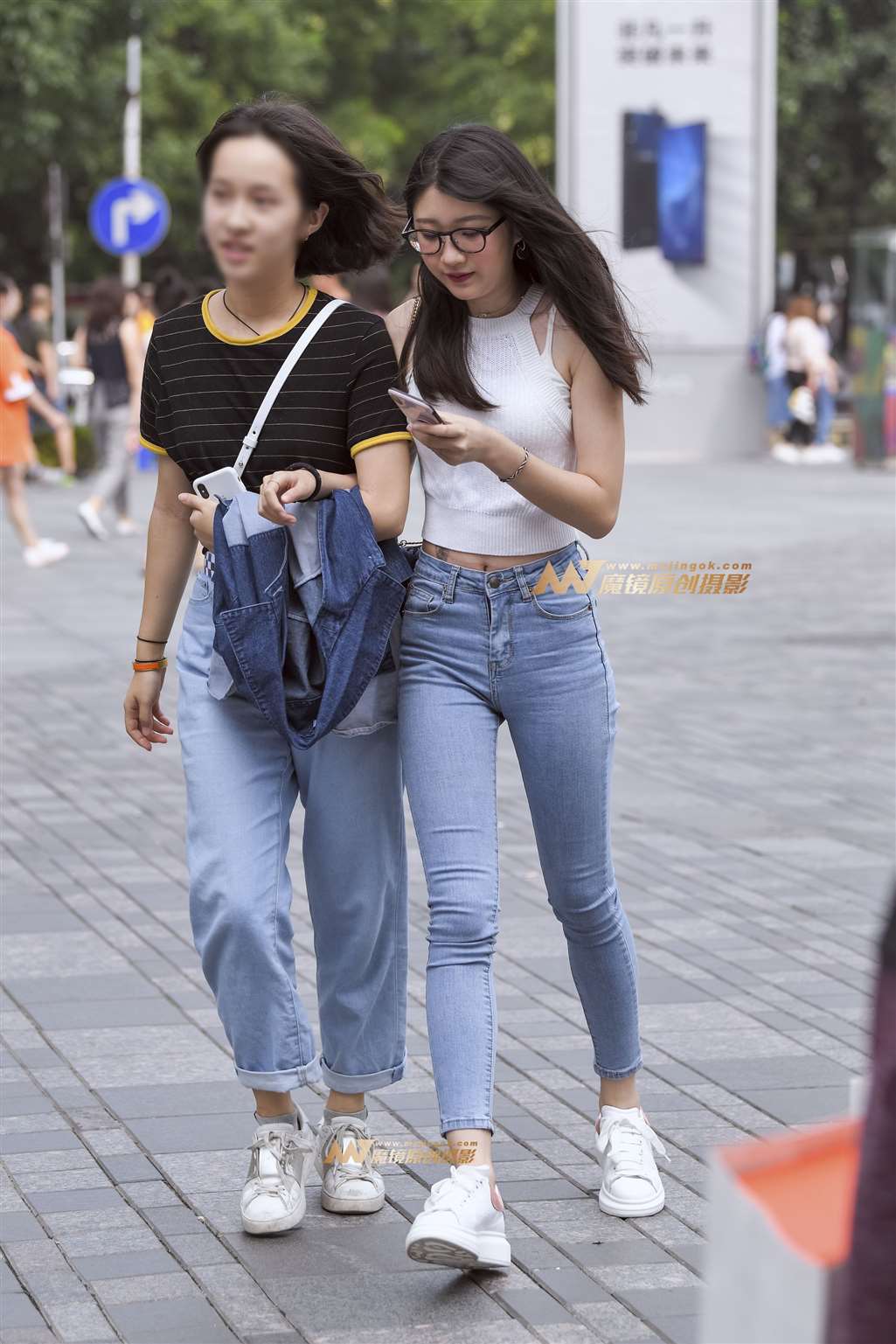 图片[1]-苗条的紧牛！-街拍流行馆