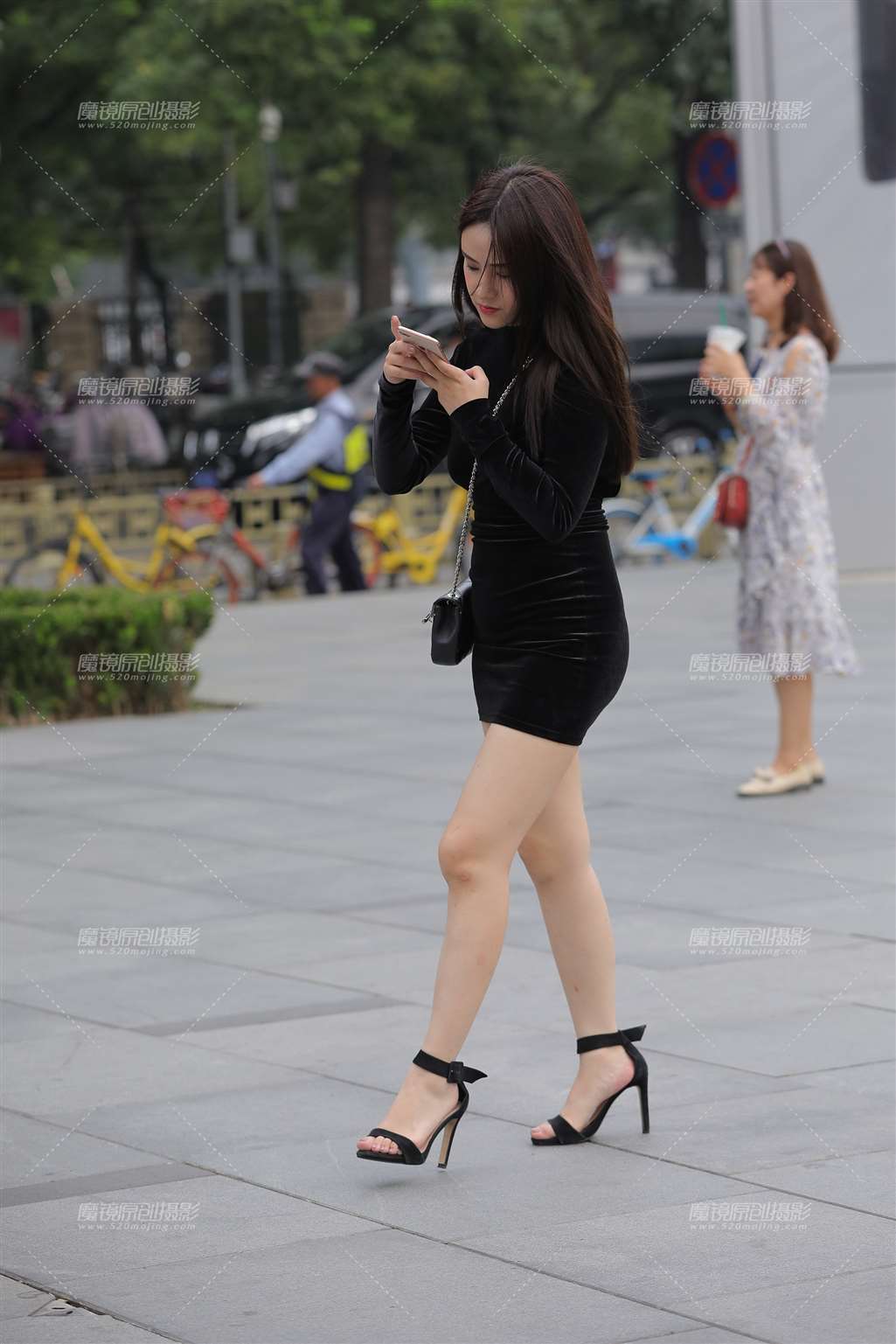 图片[5]-美丽与性感并存的她-街拍流行馆