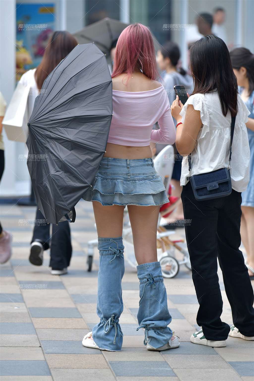 图片[5]-蛋糕牛仔短裙美女-街拍流行馆