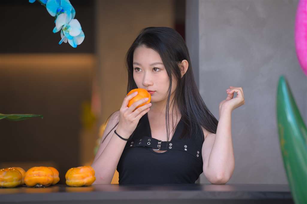 图片[5]-黑色瑜伽裤美女-街拍流行馆