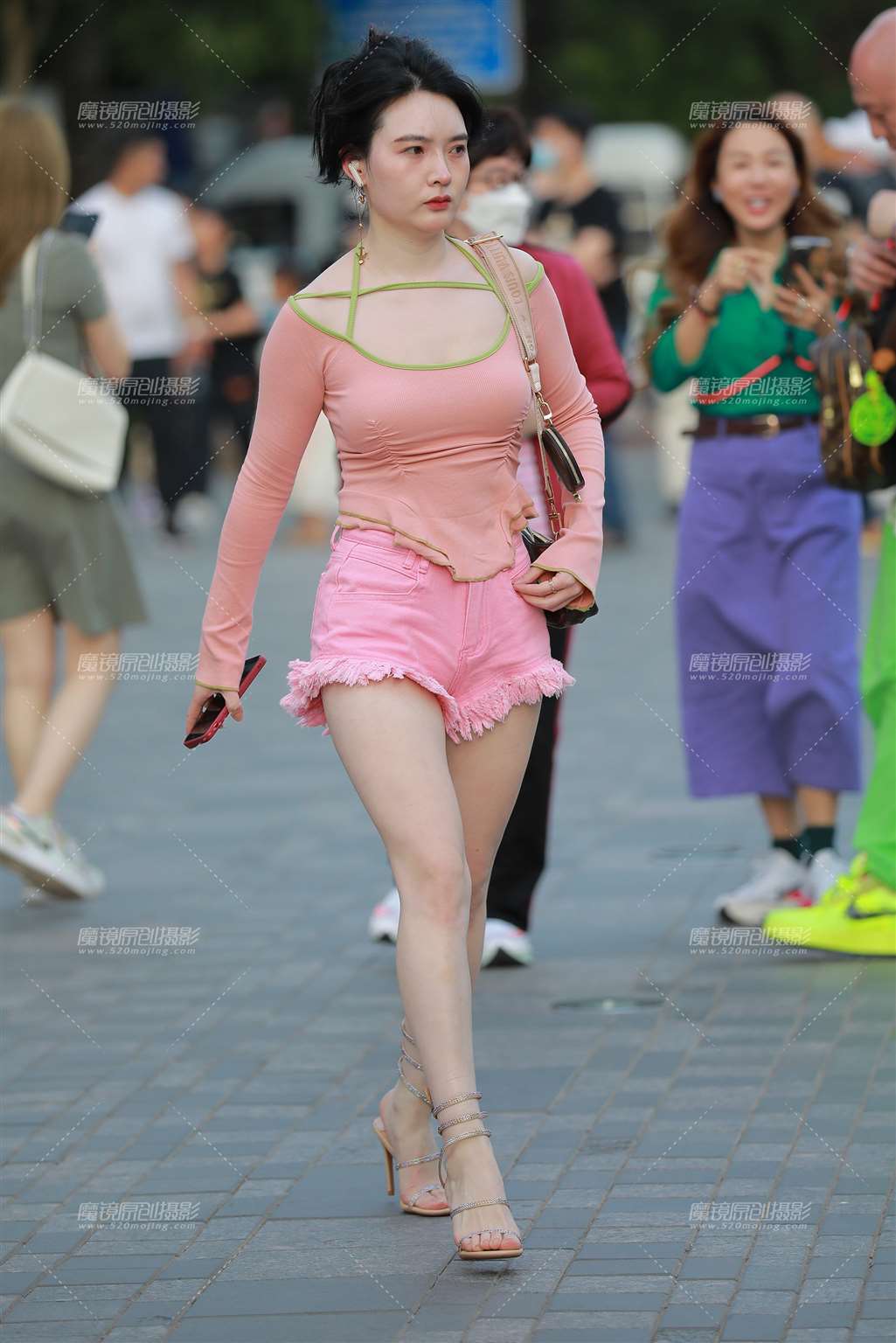 图片[3]-长腿高跟美女-街拍流行馆