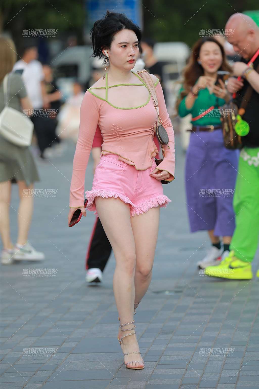 图片[4]-长腿高跟美女-街拍流行馆