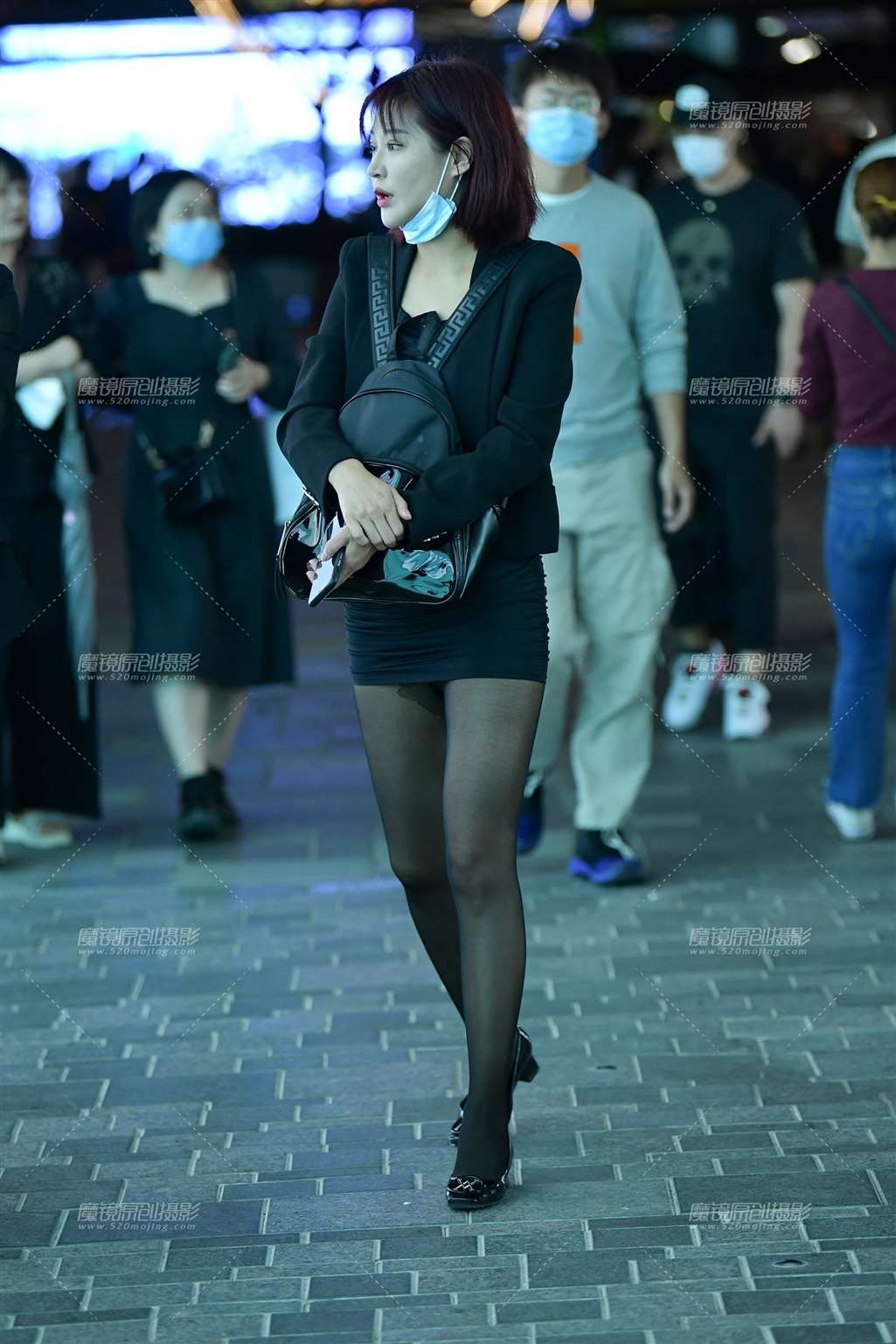 图片[5]-短裙黑丝袜美女-街拍流行馆