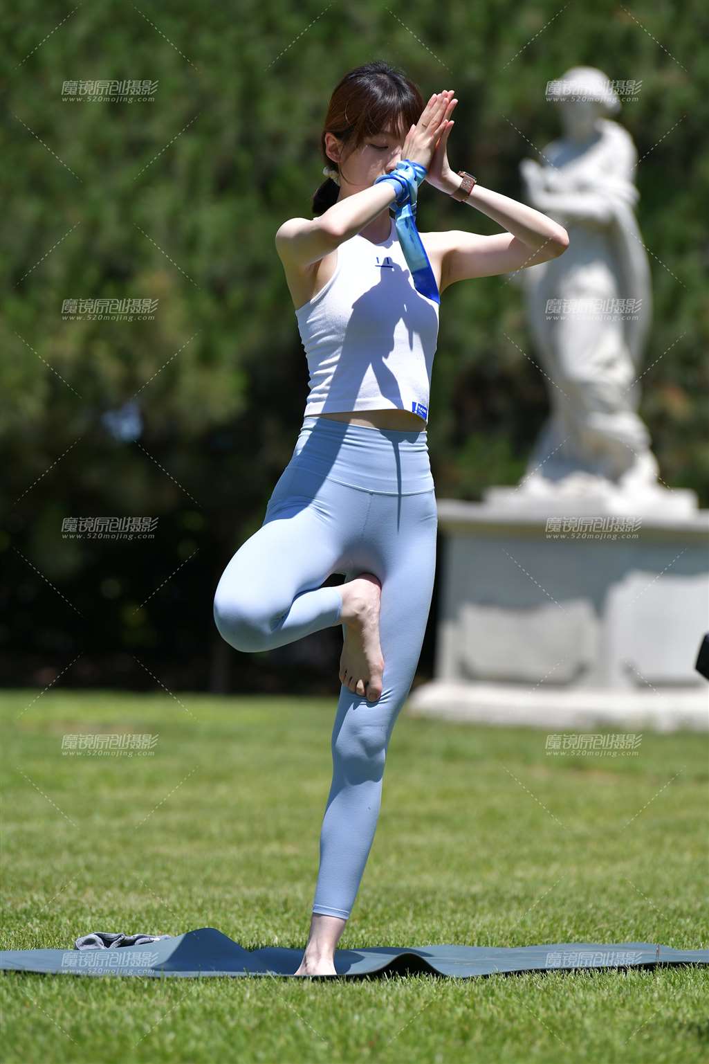 图片[1]-阳光优美晨瑜伽美女-街拍流行馆