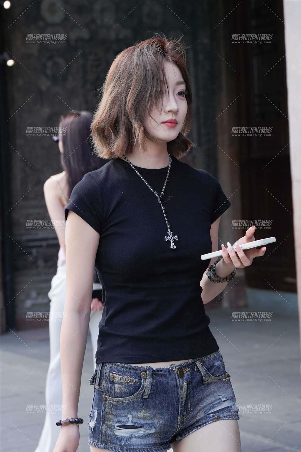 图片[5]-完美白皙美腿-街拍流行馆