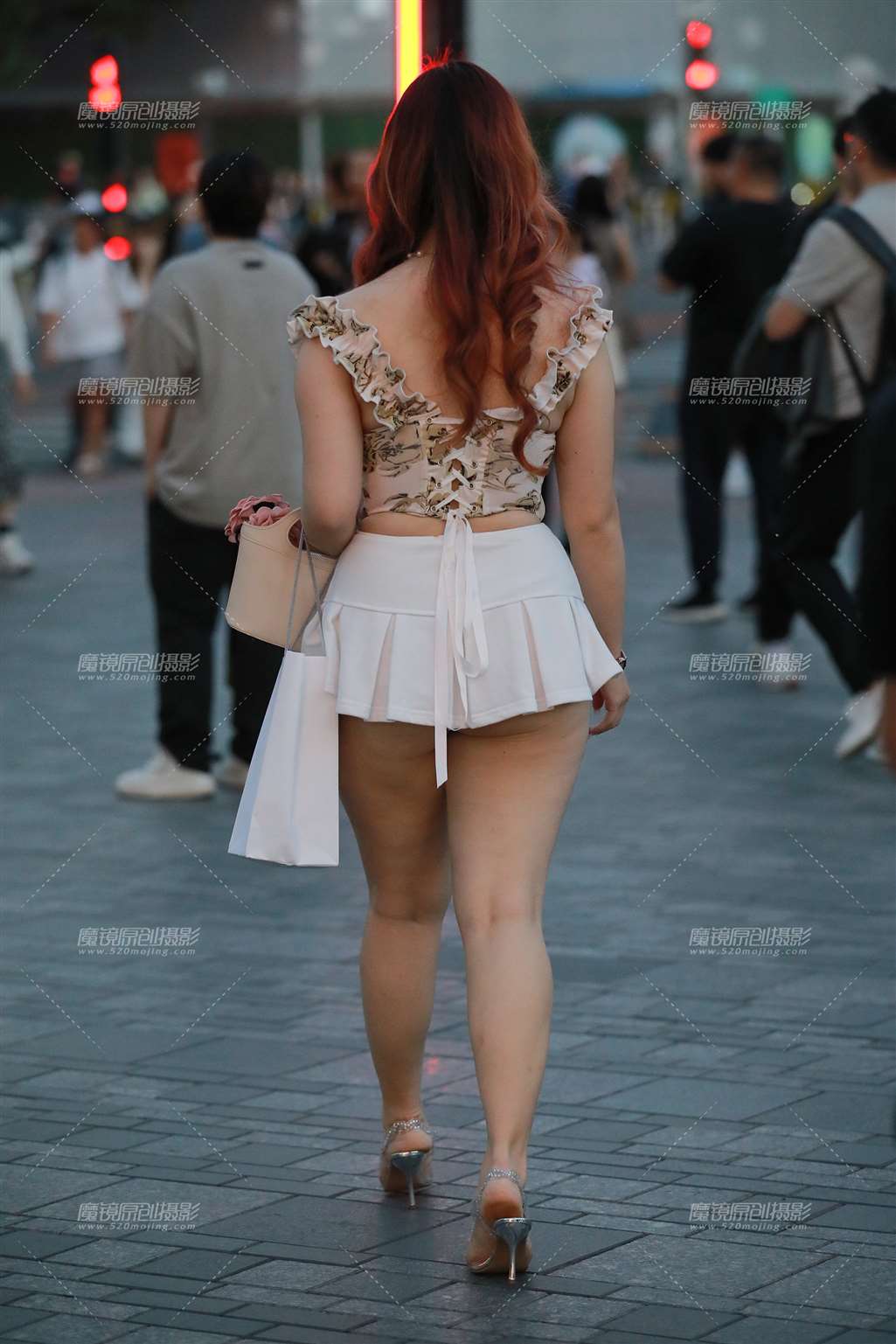 图片[5]-丰润性感美女-街拍流行馆