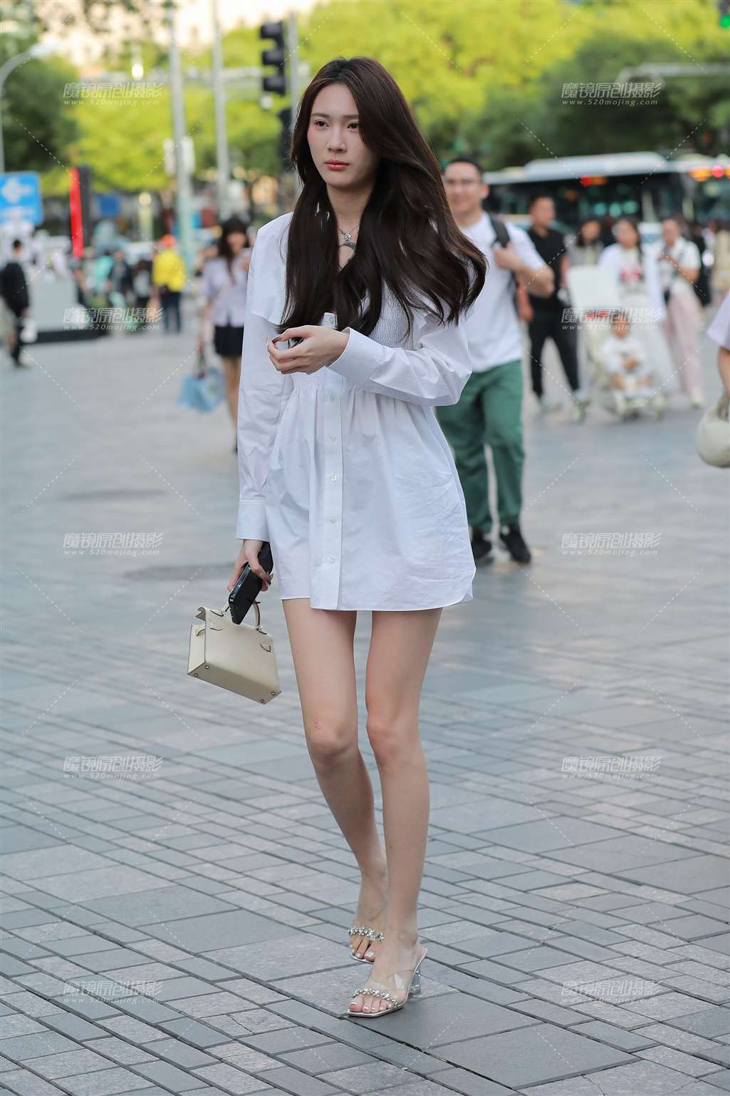 图片[4]-高挑长腿高跟美女-街拍流行馆