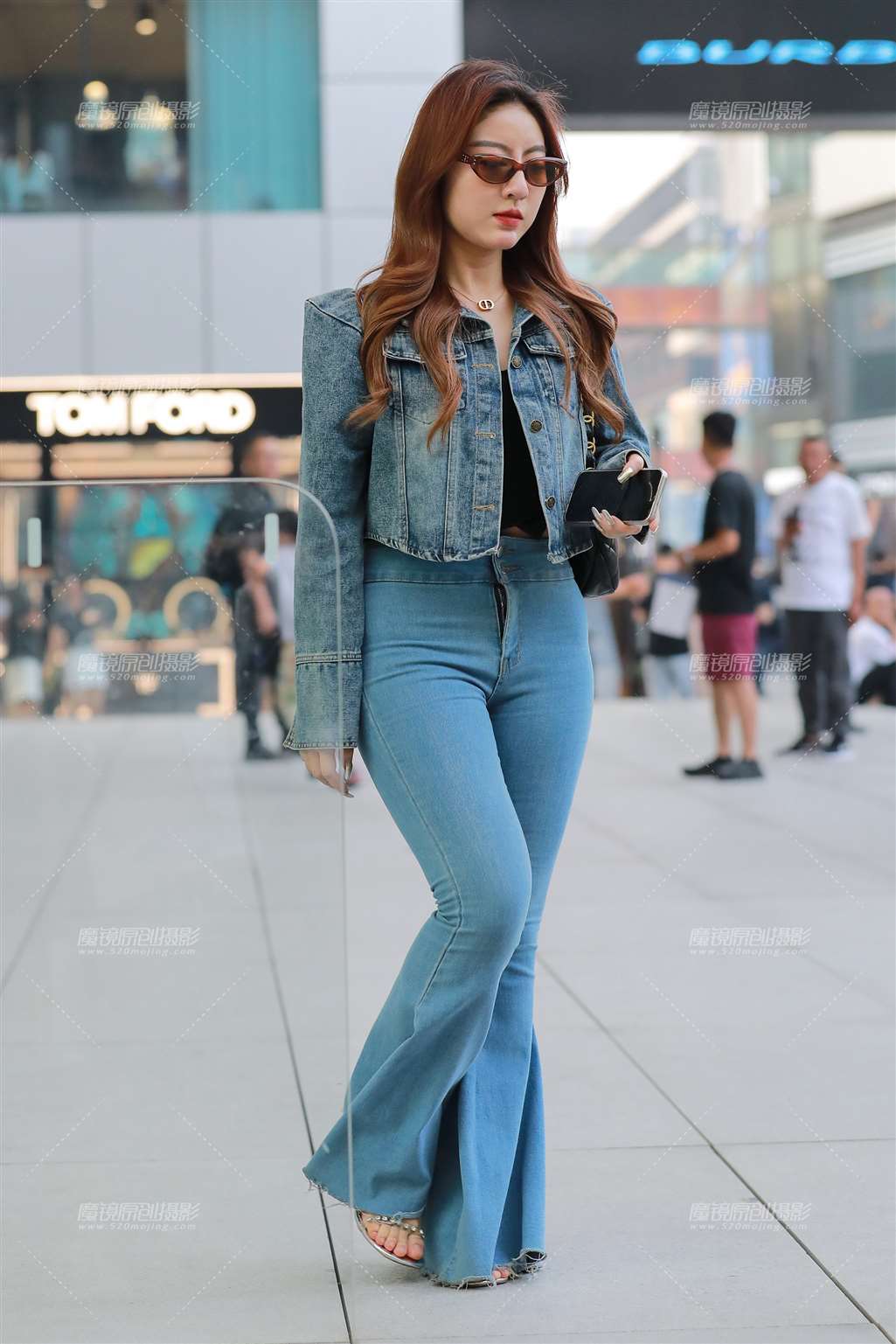 图片[1]-丰润蓝牛美女-街拍流行馆