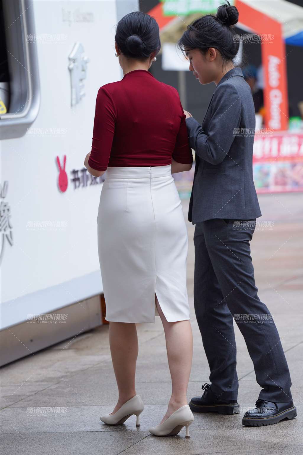 图片[4]-制服的气质-街拍流行馆