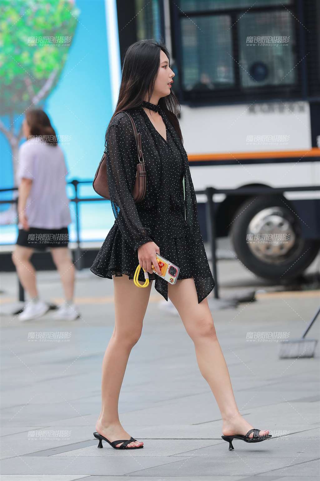 图片[5]-高挑美腿小姐姐-街拍流行馆
